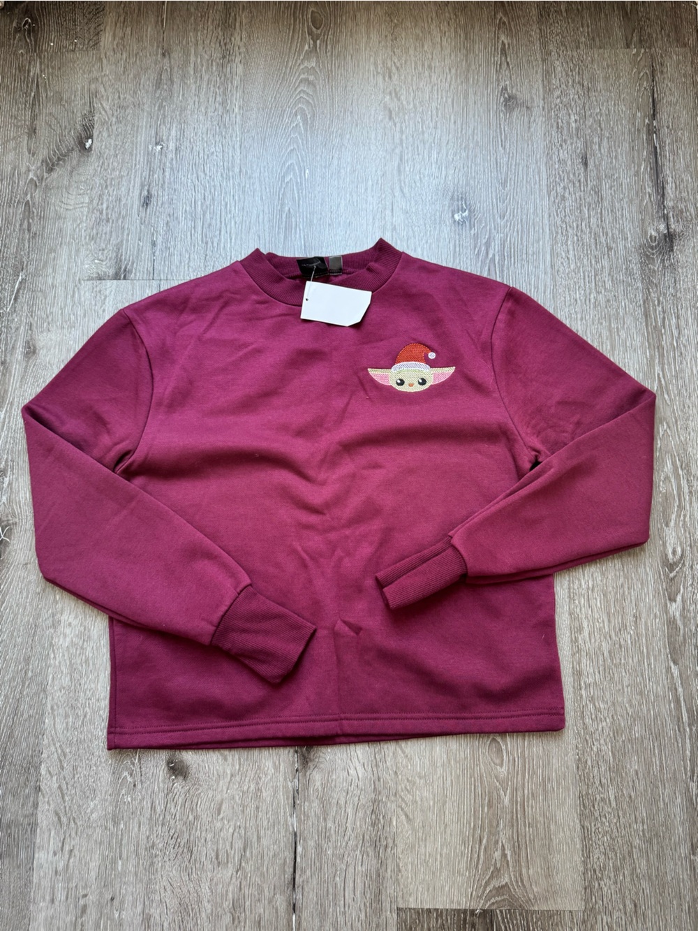 Star Wars Grogu Baby Yoda Burgundy Embroidered Crewneck Sweatshirt Small NWT